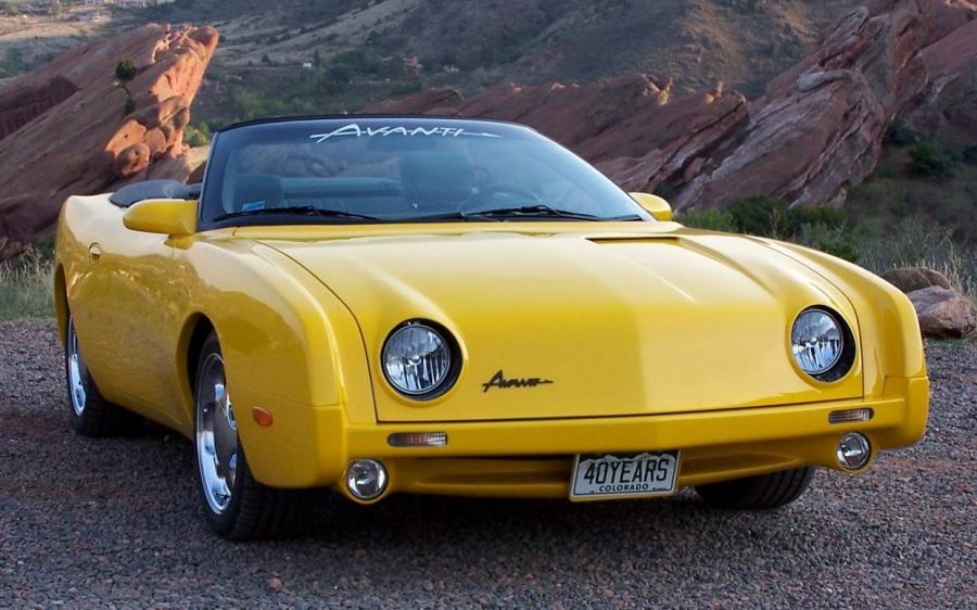 Avanti Convertible '2001
